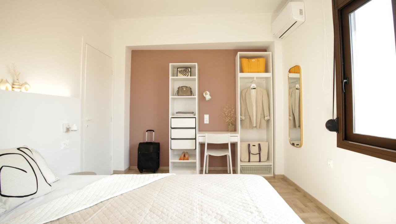 Onos - 2 Bedroom 2 Bathroom Penthouse With Terrace In Old Town Kalamata Eksteriør billede