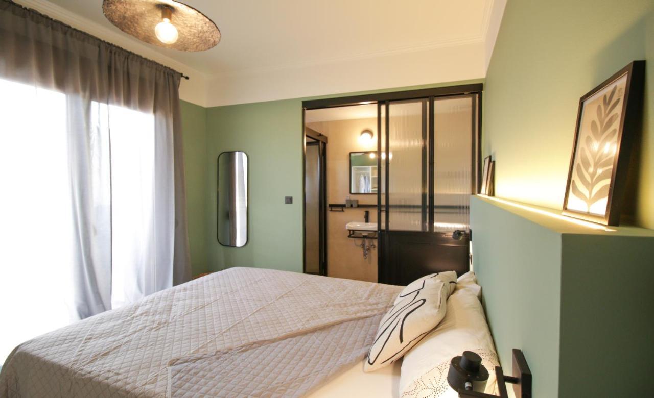 Onos - 2 Bedroom 2 Bathroom Penthouse With Terrace In Old Town Kalamata Eksteriør billede